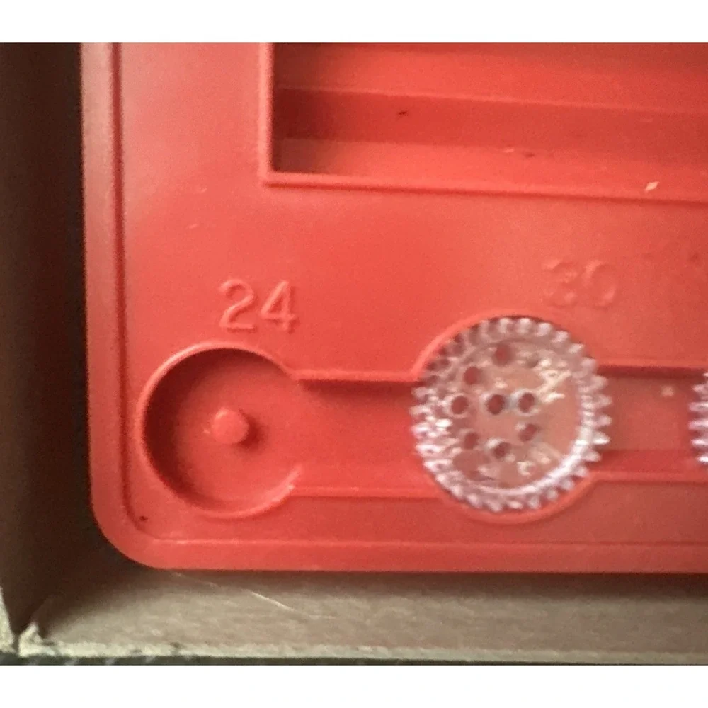 Vintage 1967 Kenner's New Spirograph Set  Original Box Please Read